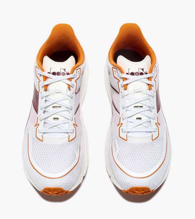 Buty_do_biegania_DIADORA_FREQUENZA-2-biało-pomarańczowe-5.webp
